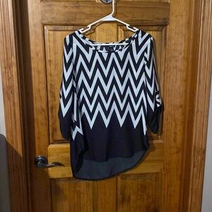 Women’s medium blouse half sleeve black and white
